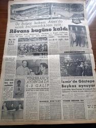 Milliyet Gazetesi - 28 Eylül 1960 - Yassıada Duruşmaları Muhtemelen 17 Ekim'de - Düşük Reisicumhur Celal Bayar'ın Durumunda Tamamen Düzeldi - Milli Birlik Komitesi Üyelerinden Binbaşı Mehmet Özgüneş - Anayasa Tadil Edilemeyecek - Teknik Öğretim Durumu Feci - Devlet Başkanı Cemal Gürsel Diktatör Bir İdare Asla Olmayacak Dedi - Türk İş Başkanı Celal Beyaz Gerekirse Grevi Zorla Alacağız Dedi - Türkiye Dışişleri Bakanı Selim Sarper Rus Başvekili Kruşçev İle Görüşecek - Çetin Altan Köşe Yazısı - İstanbul Ankara Teknik Üniversite Radyosu Programı - Galatasaray Köprüsünün Hikayesi - Abdülcanbaz'ın Maceraları Çizgi Roman Turhan Selçuk - Turistler Sulukule'de Göbek Atmasını Öğreniyor - Yakut Gözlü Kedi Yazan Ümit Deniz Yazı Dizisi - Cici Can Çizen Bedri - Sahne Aşkları Çizen Leonard Starr - Cisco Kid Çizen Jose Salinas ve Rodd Reed - Ses Sanatkarı Mualla Mukadder - Parker Quink Mürekkep - Üç Bulgar Hakem Uçak Bulamadığı İçin Beşiktaş Rapid Maçı Bugün - Futbolcu Can Bartu 5 Ay Hapis Cezası