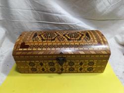 EL YAPIMI MARKÜTERİ İŞÇİLİK ÇOK ŞIK AHŞAP KUTU