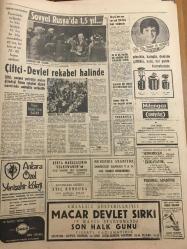 HÜRRİYET GAZETESİ 19 TEMMUZ 1967 YIL :20 SAYI :6904--2 gün içinde 31 bin işçi yurda döndü ---Makarios ,Kıbrıs için beşli bir  konferans teklif ediyor ---Almanya dan acı haberler :Yüzmek için nehre giren 2 işçimiz  öldü ---Memlekete dönerken  parçalandı ---2 zorba bıçak tehdidiyle  kaçırdıkları ressam çiftin yanındaki kıza tecavüz  ettiler ---Emniyet Müdürlüğünde Cinnet Getiren Adam Üstünü Başını Parçaladı ----Bir komando assubayını  4 köy halkı şikayet etti --Ferah Diba nın giymesi için yedi metre boyunda tuvalet  dikiliyor ---Porselen  ithalatı  yasaklandı ---Zarar eden otobüs idaresinin özel  teşebbüse  devri isteniyor ---Uzaya gidip -gelenlerin kanser  olma ihtimali çok ---Milyonların sevgilisi :Zeki Müren ---Oyunculara ceza değil ,onların hakkını versinler --Brezilyalı iki futbolcu Türkiye ye gelmek istiyor ---Sarıyerli Ruli ve Ş.Spor 'lu Mehmet Feriköy lü oldular --Hollandalı Su Kayağı uzmanı Türkiye yi bu spora müsait buldu ---