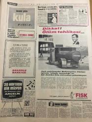 HÜRRİYET GAZETESİ 17 TEMMUZ 1967 YIL :20 SAYI :6902---Türkiye nin her yerine tabii gaz  verilebilecek ---Yunanistan Kıbrıs için  pazarlığa hazır ---Amerikalı güzel dünya kraliçesi :Venezüela 2.İngiltere 3.Finlandiya 4.İsrail de 5. oldu ---Demirel :Büyük Türkiye yi yaratacağız --Orta-Doğu da silahlar sustu ve B.M gözlemcileri araya yerleşti --İEETT İngiltere den 300 otobüs  satın aldı --New-Orleans savcısına göre Kennedy yi 3 kişi öldürmüş ---Komünizm sloganı :Din afyondur ---Ogün ,Fenerbahçe den istifa etti --18 şöhretli futbolcu şükrü nün jübilesi için Balıkesir e gidecek ---Beşiktaş ,antrenör Yanevski  ile mukavele yapıyor --Judocu Türk Kızları --Yunanistan ın Kıbrıs ta darbe yapacağı haberleri meclise  getirildi ---Servet Beyanı 1968 Yılında Kaldırılacak --Araba kullanmasını yeni öğrenen kadın ,bir kızını ölümüne sebep oldu --Diyarbakır da ısı 43 derece oldu --Tehditle para isteyen şahsın yaşlı arkadaşını polis yakaladı --