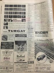 HÜRRİYET GAZETESİ 17 TEMMUZ 1967 YIL :20 SAYI :6902---Türkiye nin her yerine tabii gaz  verilebilecek ---Yunanistan Kıbrıs için  pazarlığa hazır ---Amerikalı güzel dünya kraliçesi :Venezüela 2.İngiltere 3.Finlandiya 4.İsrail de 5. oldu ---Demirel :Büyük Türkiye yi yaratacağız --Orta-Doğu da silahlar sustu ve B.M gözlemcileri araya yerleşti --İEETT İngiltere den 300 otobüs  satın aldı --New-Orleans savcısına göre Kennedy yi 3 kişi öldürmüş ---Komünizm sloganı :Din afyondur ---Ogün ,Fenerbahçe den istifa etti --18 şöhretli futbolcu şükrü nün jübilesi için Balıkesir e gidecek ---Beşiktaş ,antrenör Yanevski  ile mukavele yapıyor --Judocu Türk Kızları --Yunanistan ın Kıbrıs ta darbe yapacağı haberleri meclise  getirildi ---Servet Beyanı 1968 Yılında Kaldırılacak --Araba kullanmasını yeni öğrenen kadın ,bir kızını ölümüne sebep oldu --Diyarbakır da ısı 43 derece oldu --Tehditle para isteyen şahsın yaşlı arkadaşını polis yakaladı --