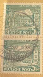 Almanya Pulu - Germany Stamp - Mektup Zarfından Kesilmiş  / Postadan Geçmiş İkili Pul Filateli - Damgalı - ALMAN KIR EVİ BERLIN-TEGEL SCHLOSS TEMALI PUL, 5 PARA - YABANCI PULLAR-NOSTALJİK DOĞUM GÜNÜ HEDİYESİ
