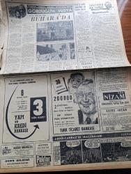 Milliyet Gazetesi - 17 Eylül 1960 - Sağlık Hizmetleri Tasarısı Tamamlandı - Kongo Meclisi Bir Parkta Toplandı - Adalet Divanının Savcı Sayısı Artırılacak - Belçika Kralının Nişanlısı Dona Fabiola Del Aragon Fotoğraf - Motor Uçağını Koç Uçağını Kurtardı - Devlet ve Hükümet Başkanı Cemal Gürsel Bugün Basın Toplantısı Yapıyor - Milli Korunma Suçlarından Af Edilenler Tahliye Oldu - Venedik Film Festivali - Çetin Altan Köşe Yazısı - 350 Eczahaneden 70'i Usulsüz Açılmış - Bugünkü Burç Falı - İstanbul Ankara Radyosu Programı - Gördüğüm Rusya Röportaj Ömer Sami Coşar Yazı Dizisi - Abdülcanbaz'ın Maceraları Çizgi Roman Çizen Turhan Selçuk - Şampiyonlar Geçiyor Yazan Yavuz Bayraktar - Mustafa Dağıstanlı - Cici Can Çizen Bedri - Cisco Kid Çizen Jose Salinas Rod Reed- Allahlık Ali Bey Çizen Swan - Güreş Federasyonu Yeniden Kuruldu - Halit Kıvanç - Beşiktaş Maçının Hakemleri Yine Çek - Metin Oktay Toptaşı Cezaevinde
