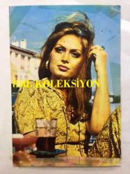 Türkan Şoray'ın Sarışın olduğu Kartpostalı - 1970'li Yıllardan -15 x 10 cm Ebadında