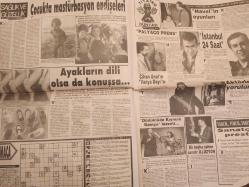Haftanın Sesi Haftalık Magazin ve Siyasi Aktüalite Gazetesi - 3 Ocak 1992 - Sayı:1 - Türkan Şoray - Sultan'dan müziğe ''evet'' - Ajda Pekkan - Burçin Orhon - Müjdat Gezen - Ateşböceği Ercan - Perran Kutman - Nil Ünal - Gökben - Ünal Uzun - Okay Temiz batıya döndü - Nilgün Onatkut - Lady'nin kaseti Sibel Egemen'e emanet - Güngör Bayrak - Harun Koçak - İlhan İrem - Sema Çelebi - Hülya Bayhan - Canan Turgay - Celil Turgay - Dilek Yalçınkaya - Zeynep Poyrazoğlu - Vural Gökçaylı - Zeynep Sılan - Ekrandaki Glasnost - Erkin Koray'dan Led Zeppelin'e - Bilgisayar motorsiklet - Güle Güle 1991 Hoş Geldin 1992 - Benim Güzel Çamaşırhanem - Çelik Cazibe - Çiğdem Tunç - Sezen Aksu - Uğur Yücel - Dile Düşen Çıkar Düşkünü - Nebahat Çehre - Semih Balcıoğlu - Müjdat Gezen - Cemal Safi - Rauf Altıntak - Sadrettin Kılıç - Tülin Oral - Cihan Ünal - Günseli İdiz - Ayakların dili olsa da konuşsa - Volkan Severcan - Serdar Candar - Milli Defile - Sibel Gökçe - Özlem Selanik - Emrah Hattat- Tam Takım Gazete