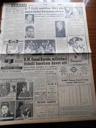 Akşam Gazetesi - 19 Ekim 1960 - 6 7 Eylül Davası Bugün Başlıyor - Sanıklardan Celal Bayar Adnan Menderes Profesör Fuat Köprülü Ve Fatin Rüştü Zorlu İçin 5 ile 24 Yıl Arası Hapis Cezası İsteniyor - Bebek Davasında Mükerrem Sarol'da Yargılanacak - Yassıada'ya Gidecek Sanık Akrabaları - Af Tasarısı Dün Milli Birlik Komitesine Verildi - Rauf Denktaş Bir Kıbrıs Gazetesini Dava Etti - Nüfus Sayımına 5 Milyon Lira Harcanıyor - 29 Ekim Töreni İki Yerde Yapılacak - Lahey Adalet Divanı Üyesi Geliyor - Kızkulesi Kahramanı Çizen Suat Yalaz - Müşerref Hekimoğlu Köşe Yazısı - Vecihi Ünal Köşe Yazısı - Ürdün Kralı Hüseyin Irak İle Barıştı - 6 7 Eylül Sanıkları 1843 Gün Sonra Adalet Karşısında Çıkıyor - Alaattin Eriş - Oktay Engin - Günah Maskesi Çizgi Roman Resimleyen Remzi - Geyşa'nın Hatıra Defteri Yazan Kimiko Omura Yazı Dizisi - Picasso'nun Tabloları Satış Rekorları Kırdı - Bize Barbaroslu Derler Çizen Ratip Tahir Burak - Nazlı İle Hamza karikatür - Vadiler Hakimi Çizgi Roman - Balkan Oyunları