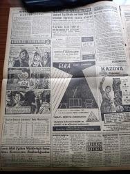 Akşam Gazetesi - 16 Ekim 1960 - Celal Bayar Ve Nedim Ökmen'in 5 Yıl Hapsi İstendi - Köpek Davası Duruşmasında Savcı Celal Bayar'ı Dün İstiklal Harbinden Kaçamakları İtham Etti - Adnan Menderes Avukatı Burhan Apaydın'a Yıldırım Telgrafı Çekti - Celal Bayar'ın Çeşmesi Akmıyor - Celal Bayar'dan İki Avukat Yüzer Bin Lira İstedi - Yüksek Adalet Divanı Başkanı Salim Başol - Yüksek Adalet Divanı Başsavcısı Altay Ömer Egesel - Ratip Tahir Burak'ın Fırçasından Köpek Davası - 6 7 Eylül Kararnameleri Sanıklara Dün Dağıtıldı - Kızkulesi Kahramanı Çizen Suat Yalaz - Müşerref Hekimoğlu Köşe Yazısı - Yassıada Lokantasında İlk Gün 729 Kişi Yemek Yedi - Günah Maskesi Çizgi Roman Resimleyen Remzi - Kazova Mağazaları - Geyşa'nın Hatıra Defteri Yazan Kimiko Omura Yazı Dizisi - Kont Senlibenli Çizgi Roman - Bize Barbaroslu Derler Çizen Ratip Tahir Burak - Vadiler Hakimi Çizgi Roman -  Can Bartu Dün Alsancak Stadının Kahramanıydı - Beşiktaş Adana Demirspor'u Yendi - Yabancı Gözüyle Yassıada Mahkemeleri