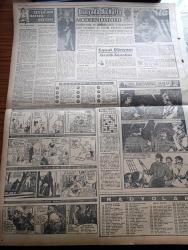 Akşam Gazetesi - 16 Ekim 1960 - Celal Bayar Ve Nedim Ökmen'in 5 Yıl Hapsi İstendi - Köpek Davası Duruşmasında Savcı Celal Bayar'ı Dün İstiklal Harbinden Kaçamakları İtham Etti - Adnan Menderes Avukatı Burhan Apaydın'a Yıldırım Telgrafı Çekti - Celal Bayar'ın Çeşmesi Akmıyor - Celal Bayar'dan İki Avukat Yüzer Bin Lira İstedi - Yüksek Adalet Divanı Başkanı Salim Başol - Yüksek Adalet Divanı Başsavcısı Altay Ömer Egesel - Ratip Tahir Burak'ın Fırçasından Köpek Davası - 6 7 Eylül Kararnameleri Sanıklara Dün Dağıtıldı - Kızkulesi Kahramanı Çizen Suat Yalaz - Müşerref Hekimoğlu Köşe Yazısı - Yassıada Lokantasında İlk Gün 729 Kişi Yemek Yedi - Günah Maskesi Çizgi Roman Resimleyen Remzi - Kazova Mağazaları - Geyşa'nın Hatıra Defteri Yazan Kimiko Omura Yazı Dizisi - Kont Senlibenli Çizgi Roman - Bize Barbaroslu Derler Çizen Ratip Tahir Burak - Vadiler Hakimi Çizgi Roman -  Can Bartu Dün Alsancak Stadının Kahramanıydı - Beşiktaş Adana Demirspor'u Yendi - Yabancı Gözüyle Yassıada Mahkemeleri
