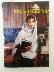 Türkan Şoray Kartpostalı - 1970'li Yıllardan -15 x 10 cm Ebadınd