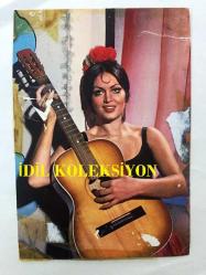 Türkan Şoray Kartpostalı - 1970'li Yıllardan -15 x 10 cm Ebadında