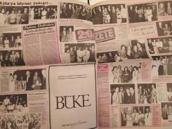 Şey Haftalık Aktüalite Sinema Tiyatro Müzik ve Magazin Gazetesi - 26 Eylül 1987 - Sayı:1 - Gülşen Bubikoğlu - Talat Bulut - Bülent Ersoy - Cem Karaca'nın gölgesinden korkan kadın - Tunca Toskay - Ajda Pekkan - Hülya Koçyiğit - Arif Sağ SHP'ye türkü armağan etti - Öyle bir dünya ki... - Hülya Koçyiğit - Adile Naşit'in artık manevi kızı da var - Sibel Egemen - Nebahat Çehre - Yaşar Alptekin - Çeçilya - Aysel Gürel - Yavuz Çuhacı - Zerrin Özer kaset reklamı - Metin Akpınar - Zeki Alasya - Ayşe Tunalı - Sami Hazinses - Ümit Utku - Ajda'ya böylesi yakışır - Teoman Akıncı - Ali Akbaba - Yüksel Behlil - Muhtar Yiğit - Mustafa Topaloğlu kaset reklamı - Enrico Macias - Cüneyt Gökçer - Nihat Aybars - Kemal Bekir - Bozkurt Kuruç - Bilal ve Feridun Bağrıyanık Kaset reklamı - Altın Portakal Kurtlar Sofrasında - İzzet Altınmeşe kaset reklamı - İbrahim Tatlıses- Sibel Can - İpek Pınar ölümüne koşuyor - Çıplak arabeskçinin torpili kim? fotoğraf ve haberi - Gazetenin sayfaları tamdır fakat kopuktur.
