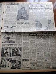 Akşam Gazetesi - 24 Aralık 1960 - Kurucu Meclise Girecek 3 Gazeteci Seçildi - Ankara Gazeteciler Sendikası Başkanı İlhami Soysal - Gazeteciler Cemiyeti Başkanı Altan Öymen - İdare Heyeti Üyesi Oktay Ekşi - Galatasaray Lisesi Öğrencileri Eylemde - İskenderun Sanıkları Mahkemeye Veriliyor - Rus Patriği Aleksis Özel Uçağı İle Dün Geldi - Celal Bayar İsmet İnönü'yü Zaman Zaman Himaye Ettim Dedi - Halk Şairi Ahmet Göneren'in Katili Yakalandı - İnkılap Şehidi Kubilay - Silahtarağa Elektrik Santralinde İnfilak Oldu - Ateşli Kız Gina Yazan George Albert Gley Yazı Dizisi - Hülagünün Gözdesi Çizen Suat Yalaz - Günah Maskesi Çizgi Roman Resimleyen Remzi - Elizabeth Taylor'u Zehirleyen Kim - Kont Senlibenli Çizgi Roman - Konsolos Operasının Başrolünde Yer Alacağı Bildirilen Ayhan Aydan Bazı Olaylara Karıştığı İçin Temsili Bırakmak Zorunda kaldı - Fenerbahçe Galatasaray Rövanş Maçı Ankara'da Yapılacak - Beşiktaş Vefa Maçı - Galatasaray Altay Dostluk Paktı - Fenerbahçe Kongresi - At Yarışları Tahmin