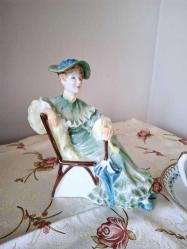 Royal doulton biblo