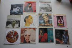 MİCHEAL JACKSON-ZEKİ MÜREN-SEZAN AKSU-İBRAHIM TATLISES  VE DEVAMI FULL KOLLEKSİYON CD LOT ORJINAL (YUKARI RAF