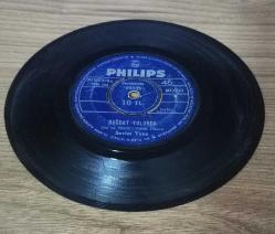 SEVİM TUNA-DÜŞENİN DOSTU OLMAZ