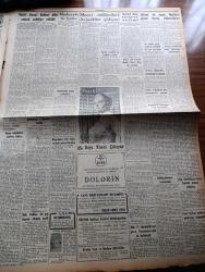 Cumhuriyet Gazetesi - 3 Ağustos 1957 - Saygı Nasıl Korunur Yazan Nadir Nadi Köşe Yazısı - Japon Gazeteci Minoru Hirano Japonya'da Basın Serbesttir Dedi - Halil Sezai Erkut Dün Sabah Tahliye Edildi - Amerikan Dışişleri Bakanı John Foster Dulles Dün Londra'da Büyük Elçimiz Birgi İle Görüştü - Silahsızlanma Konferansı - Hürriyet Partisi Toplantılarına Yarın Fevzi Lütfi Karaosmanoğlu Da Katılacak - Ege'de Kuraklık Ve Şiddetli Sıcaklar - Yanlış Zifaf Yazan Kemal Bilbaşar Yazı Dizisi - Boğaziçi Köprüsü Hazırlanırken Yazan Yüksek Mühendis Necdet Dirilgen Yazı - Marilyn Monroe Çocuğunu Aldırttı -  Hrutçef'in İktidardan Düşmesi Yaklaşıyormuş - Küba'da İhtilal - Köpek Benji İdam edildi - Resimli Romanımız Çifte Cinayet - Büyük Casuslar Derleyen A. Cemalettin Saraçoğlu - Ses Sanatkarı Muzaffer Akgün Büyükdere Beyaz Parkta - Futbolcu Hilmi Transfer Konusunda Dördüncü Defa Karar Değiştirdi -  Beykoz Mevsimi Merasimle Açtı - 5. Yıl Ahmed Reis Yelken Yarışı Bugün Yapılıyor