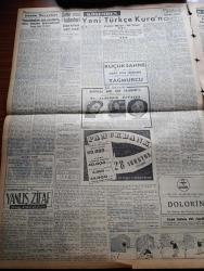 Cumhuriyet Gazetesi -  5 Ağustos 1957 - Hürriyet Partisi Yuvarlak Masa Toplantısına İştirake Hazır - Mareşal Tito Hrutçef Mülakatının Yankıları - 6000 den Fazla Kıbrıs Türkü Dün Lefkoşe'de Büyük Bir Miting Yaptı - Fevzi Lütfi Karaosmanoğlu Dün Gece Zürihten Döndü - Batılılar Komünist Çin İle Ticaret Tahdidlerini Gevşetti - Sovyet Rusya'da Türkçülük Hareketi - Demir Perde Gerisindeki Müslümanlar - Tarabyada Televizyonlu Bir Otel İnşa Edilecek - Aziz Nesin'in Yeni Başarısı - Yanlış Zifaf Yazan Kemal Bilbaşar Yazı Dizisi - Yeni Türkçe Kuran Yazan Hasan Ali Yücel - Bestekar Zeki Arif Ataergin'in Muazzam Jübilesi - Müzeyyen Senar - Rusya'daki 80 Bin Alman Harp Esiri - Mersinli Teknisyen Mustafa Yerman Bisiklet Lastiği Yaptı - Küba'da Çarpışmalar Dinmedi - Savarona İngiltere Yolunda - Ankara İstanbul Haftalık Radyo Programı - Resimli Romanımız Çifte Cinayet - Büyük Casuslar Derleyen A. Cemalettin Saraçoğlu Yazı Dizisi - Samatya Yenikapı Arasındaki Yarışta Galatasaray Istanbul Kürek Şampiyonu
