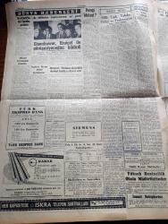 Cumhuriyet Gazetesi - 4 Ekim 1960 - Hangi Metod Yazan Nadir Nadi Köşe Yazısı - Yüksek Divan Yassıadada Çalışmalarına Başlandı - Duruşmaların Tarihi Yakında Açıklanacak - 6 7 Eylül İle İlgili Kararın Tabiki - Fuat Köprülü Ve Fahrettin Kerim Gökay Da Dahil 6 Sanık Dün Tevkif Edildi - Tevkif Edilen Diğer Sanıklar Alaeddin Eriş Ali Balin Oktay Engin Ve Kavas Hasan Uçar - Dünyanın En Zengin Adamının Kayserili Gülbenkyan - Sabah Şarkısı Yazan Taylor Caldull Yazı Dizisi - Et Ve Balık Kurumu Mağazaları Kapanmıyor - Hacettepede İki Çocuk Yazan Fakir Baykurt - Patti Çizgi Roman - Bay Oscar Karikatür - Komiki Şehir Naşit Bey Biyografik Hikaye Yazı Dizisi - Burhan Felek Köşe Yazısı - Garbis Alttaki Boks Maçı 12 Ekim'de - Beşiktaş Kaynamaya Başladı Hakkı Yeten İstifaya Davet Ediliyor - Galatasaray Bahia Dün Gece Ankara'da 1 1 Berabere Kaldı
