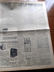 Cumhuriyet Gazetesi - 4 Ekim 1960 - Hangi Metod Yazan Nadir Nadi Köşe Yazısı - Yüksek Divan Yassıadada Çalışmalarına Başlandı - Duruşmaların Tarihi Yakında Açıklanacak - 6 7 Eylül İle İlgili Kararın Tabiki - Fuat Köprülü Ve Fahrettin Kerim Gökay Da Dahil 6 Sanık Dün Tevkif Edildi - Tevkif Edilen Diğer Sanıklar Alaeddin Eriş Ali Balin Oktay Engin Ve Kavas Hasan Uçar - Dünyanın En Zengin Adamının Kayserili Gülbenkyan - Sabah Şarkısı Yazan Taylor Caldull Yazı Dizisi - Et Ve Balık Kurumu Mağazaları Kapanmıyor - Hacettepede İki Çocuk Yazan Fakir Baykurt - Patti Çizgi Roman - Bay Oscar Karikatür - Komiki Şehir Naşit Bey Biyografik Hikaye Yazı Dizisi - Burhan Felek Köşe Yazısı - Garbis Alttaki Boks Maçı 12 Ekim'de - Beşiktaş Kaynamaya Başladı Hakkı Yeten İstifaya Davet Ediliyor - Galatasaray Bahia Dün Gece Ankara'da 1 1 Berabere Kaldı