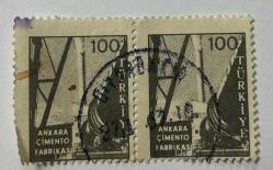 Efemera - Mektup Zarfından Kesilmiş / Postadan Geçmiş İkili Pul Filateli - Diyarbakır Damgalı - ANKARA ÇİMENTO FABRİKASI, 100 PARA - Türkiye Cumhuriyeti - Turkish stamp - NOSTALJİK DOĞUM GÜNÜ HEDİYESİ - kitantik - kitaLog
