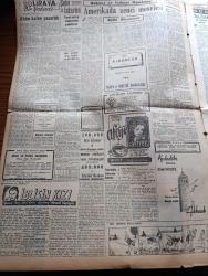 Cumhuriyet Gazetesi - 2 Ekim 1957 - İki Milletvekili Dağıstan Binerbay Ve Burhaneddin Onat Demokratik Partiden İstifa Ettiler - Kara Aydınlar Yazan Nadir Nadi Köşe Yazısı - Adana Vapurunda 50 Kilo Afyon Bulundu - Muhalif Partilerin Seçim Mitingleri 6 Ekime Kaldı - Brezilya'dan 300 Ton Kahve Geliyor - Celal Bayar Ve İstanbul Milletvekilliği - Seçim Anketi Yasağına Rağmen Şemseddin Günaltay'ın Demeci - Metin Toker Bugün Tahliye Ediliyor - Kapani Kardeşler Arasında Mücadele Devam Ediyor - İblisin Kızı Yazan Guy Des Cars Yazı Dizisi - 20 Liraya Bir Yahudi Nakleden M. Kenan Kan Yazı Dizisi - Amerika'da Zencilerin Meselesi Yazan Sulhi Dönmezer - Ürdün Parlamentosu Tekrar Açıldı - Bir Şempanze Dava Açtı - Burhan Felek Köşe Yazısı - Yurtta Seçim Mücadelesi İntibaları - Atlas Sinemasında Minneapolis Senfoni Orkestrası Konserleri - Dün Bakkallara Peynir Dağıtılmaya Başlandı - Turgay Şeren Takımda Yer Almayınca Galatasaray Spartak'a   3 0 Yenildi - Şeref Has Ve Ayhan Hançeri Milli Takımda