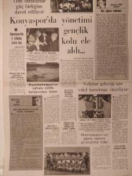 Hayat Spor Dergisi - Galatasaray Futbol Takımı Kadrosu Posteri -50x34cm boyutunda - Kamran Tekil yazıyor - Diş ağrısı bahane - Vefa'nın geleceği için vakıf kurulması öneriliyor - Tüm taraftarlar güç birliğine davet ediliyor - Konyaspor'da yönetimi gençlik kolu ele aldı - Muharrem Atik fotoğraf ve haberi - Dergi tam değildir sadece poster kısmıdır