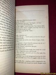 VERNON GOD LITTLE : A 21ST CENTURY COMEDY IN THE PRESENCE OF DEATH / DBC PIERRE / FABER AND FABER / İNGİLİZCE KİTAP (VERNON GOD LITTLE: ÖLÜMÜN KARŞISINDA 21. YÜZYIL KOMEDİ)