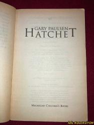 GARY PAULSEN / HATCHET / MACMILLAN CHILDREN'S BOOK / İNGİLİZCE KİTAP (BALTA)