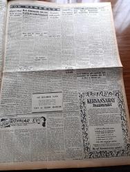 Cumhuriyet Gazetesi - 30 Eylül 1951 - Ümit Veren Kitap Yazan Nadir Nadi Köşe Yazısı - Bankalar Baremi Değişiyor Yeni Tasarı Hazırlandı - Güvenlik Konseyi Yarın Petrol İhtilafını Görüşecek - Almanya'nın Eski Ankara Büyükelçisi Von Papen İstanbul Valisi Fahrettin Kerim Gökay'ı Ziyaret Etti - Amerika'nın Atlantik Paktına Dair Teşebbüsü - Kasım Güleğin Dünkü Beyanatı - Babalar Çocuklarına Okul Kitabı Alamıyorlar - Harb Akademisinde Diploma Tevzi Töreni - Haftanın Şakaları Yazan Burhan felek - Dedikodu Yazan Falih Rıfkı Atay - Parmak İzi Nasıl Bulundu - Rüyalar Evi Yazan Peride Celal Yazı Dizisi - Batı Almanya'da 250.000 Kişilik Bir Ordu Kurulacak - Ordu Karması Dün Beşiktaş'ı 2 0 Yendi - Kadın Gazeteci Lil'in Maceraları Çizgi Roman - Dolmabahçe Stadında Ordu Muhteliti İle Fenerbahçe Maçı - Opon Ağrı Kesici - Hamiyet Yüceses Perihan Sözeri Ve Sabite Tur Tepebaşı Gazinosunda - Nevrozin Ağrı Kesici - Jeep - Easy Çamaşır Yıkama Ve Kurutma makinesi - Odeon Mağazaları - Zehra Bilir Beyaz Parkta