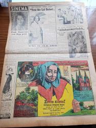 Cumhuriyet  Pazar Gazetesi - 2 Eylül 1951 - İzmir Dakikaları Yazan Doğan Nadi Köşe - Türk Zabıtasının Yakın Tarihinden Meraklı Yapraklar Nazif Kuş Vakası - Ah Bu Sıcaklar Karikatür - Adolf Hitler'i Öldüren Haber - Kapatma Yazan Ve Resimleyen Zahir Güvemli - Boş Vaktinizi Hoş Geçirmek İçin - Zeka Sporları - Çıkar Yol Hangisi Bulmaca - Abdülhamide Dair Bir Müşahede - Truman Yerine MacArthur - İnsanları Üçe Ayıran Bir Nazariye - Verem Mikrobunu Yiyen Mikroptan Vereme Karşı İlaç Yapıldı - Eğer Türkiye Hasta Adamsa Avrupa Çoktan Ölmüş Demektir - Tavşan Doğuran Kadın -  Bir Fotoğrafçının Muziplikleri - Frank Sinatra'nın Yeni İlham Perisi - Ava Gardner İle Frank Sinatra Seviştiklerini Gizlemiyor - Joan Crawford'un Erkeklere Tavsiyesi Yeni Bir Laf Bulun - Rita Hayworth'un Ali Handan Boşanmaya Karar Verişi Üzerine Dedikodular - İster İnan İster İnanma - Zehir Kadın Catherine Deshayes Voisin - Bu Mevsim Göreceğimiz Türk Filmlerinden Allahaısmarladık - Suavi Tedü - Hadi Hün -  Esen Görkmen