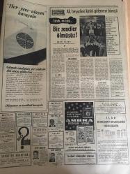 HÜRRİYET GAZETESİ 8 MART 1967 YIL :19 SAYI :6774---Rabianın  şerrinden  kurtulan  mahalleli bayram yapıyor ---3 Genç kadın 10 gün esir kaldı ---Bir komiser kendisini bıçakla ağır yaralayan firari  hırsızı öldürdü ---Amerikalılar Karaborsadan Kahve  Aldılar ---Üvey oğlunu boğup sonra tavana  asan kadın  tevkif edildi ---Altın mikrofon kervanı İzmir de ---Köylü kızı Hamiyet  nikaha çıtı -pıtı bir hanım olarak geldi --Saraçhanebaşı  kazı yerinde  arkeolojik park yapılacak ---İran Şahı kendisine bir naip seçilmesini istedi ---Erol Büyükburç ---İzmir Sibel  Pavyonunda : Ayla Dikmen --- Türkiye Kupa Maçı : Bugün saat 14:30 da Ali Sami Yen Stadında ---Fenerbahçe ,Altınordu ile oynuyor ---Kadir Has :Yugoslavlar bizi bu hale  düşürdü --Lig maçlarında kasti favul yapan oyuncular derhal oyundan  atılacak ---Elizabet Taylor  u kocasının önünde dudağından öptü ---Ressam şarkıcı ve dansöz ---1967 nin oyuncak bebeği hakiki bir  genç kıza benzedi----Toto da 13 bilen 2735 lira alacak ---