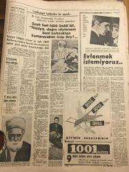 HÜRRİYET GAZETESİ 26 ARALIK 1965 YIL :18 SAYI :6344--Rumların piyasadaki faaliyeti ele alındı ---Farını söndürmeyen kamyon 6 kişinin ölümüne sebep oldu ---Sadun Boro kimdir --İstanbul da sağ -salim  dönmek acaba nasip olacak mı ?--Japonlar ,kalkınmak için eğitime önem verin dedi --Kırık kanatlı talih kuşu bir emekliye 6 bin lira kazandırdı ---Amerikan nın verdiği 26 jet uçağı dün İzmir e geldi--Tütün bir çok erkekte kansere sebep oluyor ---Beşiktaş ,İzmirspor a puan verdi :1-1--İstanbulspor yine mağlup oldu :1-0--Göztepe Feriköy  den dün zor kurtuldu --:1-1--D.Spor :3 Beykoz :0---Denktaş ,Kıbrıs Krizini hükümet kati şekilde  halledecek dedi ---Sular idaresi tenkid ediliyor --Ulay ,Genel Müdürlerinin Tayinlerini Tenkit Etti --Sofya dan Bursa ya geldi ve kimsenin haberi bile olmadı ---