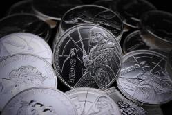 Star Wars - Darth Vader $2 Dolar Hatıra Para 2022 - Sertifikalı (Gümüş)
