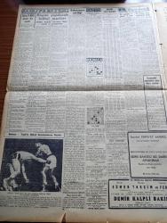 Cumhuriyet Gazetesi - 16 Eylül 1951 - Bir İhtiyaç Yazan Nadir Nadi Köşe Yazısı - 17 İlimizde Bugün Seçim Yapılıyor - Bütün İllerde Rey Atmaya 8 De Başlanıp 17 De Son Verilecek - İlk Seçim Suçları - Müsteşrikler Kongresi Dün Saat 15 te Açıldı - Haydarpaşa Lisesinin Binası Hastane Olacak - Atlantik Paktı Konseyi Dün Ottowa'da Toplandı - Batı Almanya İktisat Bakanı Erhard Geldi - Dün Gece Yapılan Basketbol Maçları - Fransa İtalyayı 44 30 Yendi - Türkiye Avusturyayı 33 31 Yendiler - Haftanın Şakaları Yazan Burhan Felek - O İki Cadde Yazan Falih Rıfkı Atay - Bu Sene Bütün Kurbanlar Satıldı - Rüyalar Evi Yazan Peride Celal Yazı Dizisi - Romanya'daki Türk Azınlığı Tehcir Ediliyor - Arab Birliği Ve Türkiye - Komünistlik Propagandası Yapan Rupen Girgeç Yakalandı - Charlie Chaplin'in Eski Yatı İstanbula Geldi - Robinson Trupin Üçüncü Karşılaşmalarına Hazırlık - Beşiktaş Enosis'le Fenerbahçe Dörtler Muhteliti İle Karşılaşacaklar - Venedik Tenis Turnuvası - İsveç'te Bisiklet Yarışı - Sabite Tur