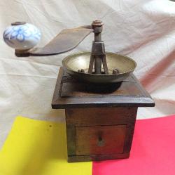 OSMANLI DAMGALI KAHVE DEĞİRMENİ