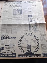 Cumhuriyet Gazetesi - 24 Aralık 1960 - Dikensiz Gül Olmaz Yazan Nadir Nadi Köşe Yazısı - Milli Birlik Komitesi'nin Kurucu Meclisle İlgili Tebliği Maksatlı Çevrelere İhtarda Bulunuldu - Börekçi Ali'nin Bu Sabah İdamı Bekleniyordu - Temsilci Seçme Faaliyeti - Yüksek Adalet Divanı Ve Soruşturma Kurulu İle İlgili Kanunun Metni - Bazı Düşükler Umumî Mahkemeye Sevkedilecek - İnkılap Şehidi Kubilay'ın Şehadetinin Yıldönümü - Şemseddin Günaltay Dünkü Celsede Celal Bayar'ı Şiddetle İtham Etti - Atatürk Heykeline Saldırının 11 Zanlısı Dün Birbirleri İle Yüzleştirildi - Moskova Patriği Aleksi Dün Geldi - 10. Köy Yazan Fakir Baykurt Yazı Dizisi - Amerika'nın En Genç Başkanı Kennedy Hayatı Macera Ve Mücadeleleri Yazan James MacGregor Yazı Dizisi - Ruh Mikropları 147'lerin Affına Dair Yazan Halide Edip Adıvar Köşe Yazısı - Irak'taki Fransız Petrol Hissesinin Millileştirilmesi İsteniyor - Burhan Felek Köşe Yazısı - Dünyanın En Pahalı Tablosu Somurtan Joconde - J. Anouilh'in Piyesi Generalin Aşkı