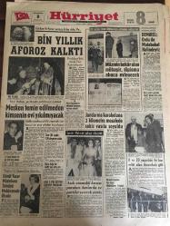 HÜRRİYET GAZETESİ 8 ARALIK 1965 YIL :18 SAYI :6326---Bin yıllık aforoz kalktı---Mesken temin edilmeden kimsenin evi yıkılmayacak ---Demirel : Ordu ile Mutabakat Halindeyiz ---Müzmin bekar olan  mübaşir ,diploma alınca  evlenecek ---Jandarma karakoluna 2 kilometre  mesafe sekiz vasıta soyuldu ---Son iki ayda 120 deprem oldu ---Gönül Yazar Müstehcen Türküyü Mahkemede Okudu ---Azılı otomobil hırsızı paraları barlarda ve partiler vererek yemiş ---Birden fazla kadınla evlenmek büyük lüks ---Fenerbahçe futbolcular dün isteksiz  çalıştılar --Beşiktaş ,40 günde 9 maç yapacak ---Necdet Erdem ,Fenerbahçe menajerliğine  getirildi ---Brezilya Dünyanın En iyi On Biri ---Çocuklar için kendini ateşe atan şampiyon ---80 lik M.Simone 65 yıldır fakülte dolaşıyor ----Bitpazarından alınan bir tablo genç kıza  milyonlar kazandırdı --Hazım Dağ dün CKMP den istifa etti ---Boru işçileri grevinde Devlet Bakanı aracı oldu ---