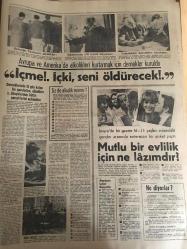 HÜRRİYET GAZETESİ 17 MART 1968 YIL :20 SAYI :7141---4 Bin metrede kapı koptu ,pilot boşluğa uçtu --10 Yıldır dargın olan sanatkarlar beraberce felekten bir gece çaldı ---Altına hücum yüzünden dolar ve  sterlinin  kıymeti devamlı düşüyor ---Uçağın yolcuları : ölümle hayat arasında 15 dakika geçirdik diyor ---Freni patlayan kamyonun çarptığı 5 öğrenciden biri öldü ,4 ü komada ---Mutlu bir evlilik için ne lazımdır ?---Robert Kennedy ,Başkanlık için Adaylığını Koyuyor ---Günün maçı : Fenerbahçe -D.Spor --Vefa dan bir puan daha gitti ---Gençlerbirliği Eskişehirspor u 1-0 mağlup etti ---Altınordu ,can havliyle uçuruma Feriköy ü itti --Ankara Valisi devri Süleyman Piyesini sahneden kaldırdı ---Üç dev sanatçı ilk defa bir araya  gelip fasıl geçtiler : Zeki Müren Safiye Ayla ,Münir Nurettin --