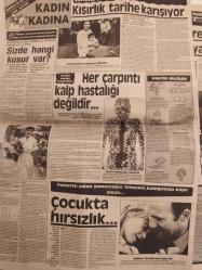Merhaba Haftalık Aktüalite, Sinema ve Magazin Gazetesi - 9 Ekim 1985 - Zeki Müren ameliyat masasında - Güngör Bayrak'ı kaybettik! - Kadir İnanır - Zuhal Olcay - Nükhet Duru - Sibel Egemen - Jacklin Jackson - Suna Kan - Serpil Çakmaklı - Banu alkan - Bahar Öztan - Nazan Şoray - Harika Avcı - Kemal Sunal - Şener Şen - Türkan Şoray - Kılçık Çizgi Romanı - Seher Şeniz - Ahmet Özhan - Hülya Süer - Tülay Özer - Zerrin Özer kaçtı! - En kötü gününüz böyle olsun - Ayfer Börü - Yasemin Kamhi - Çocukta hırsızlık... - Her çarpıntı kalp hastalığı değildir... - Kadın Kadına - Nedret Selçuker - Şiire, sesiyle hayat veren adam - Şiir Köşesi - Postacının Getirdikleri - Armağan Şenol - Grup Üşütük - Enver Demirkan - Erdal Ültav - Azize Gencebay - Süha Özgermi - Nazan Saatçi - Bilge Olgaç - Emel Sayın - Nükhet Duru - Ajda Pekkan - Ferdi Tayfur - Necla Nazır - Seda SAyan - Bahar Öztan - Nil Burak - Nilgün Akçaoğlu - Çiğdem Tunç - Zeki Müren hedef ameliyat masası! fotoğraf ve haberi - Tam Takım Gazete