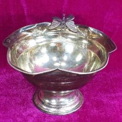 VINTAGE KELEBEK SÜSLÜ KENARLARI VOLANLI EL YAPIMI GÜMÜŞ KAPLAMA METAL ŞEKERLİK