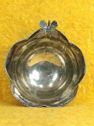 VINTAGE KELEBEK SÜSLÜ KENARLARI VOLANLI EL YAPIMI GÜMÜŞ KAPLAMA METAL ŞEKERLİK