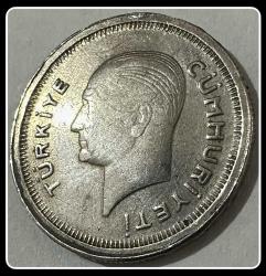 1935 25 KURUŞ (TCM935) GÜMÜŞ / KM#864 (Ag 0,830 / 3 Gr.)