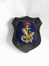 Deniz kuvvetleri plaketi.  23 cm. Alt kaide mermer. Üst alüminyum döküm. Eskilerden koleksiyon Dekorluk