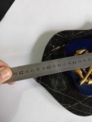 Deniz kuvvetleri plaketi.  23 cm. Alt kaide mermer. Üst alüminyum döküm. Eskilerden koleksiyon Dekorluk