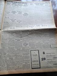 Cumhuriyet Gazetesi - 6 Ağustos 1956 - Libya Meliki Seyid El Sünusi Bugün Geliyor - Osman Bölükbaşı Ordu'da Konuştu - Müşterek İngiliz Fransız Kumandanlığı Kuruluyor - Moğolistanda Kızıl Çin'e Karşı isyan Başladı - Sophia Loren İle Sıpa Arkadaşı Fotoğraf - Periler Diyarında Bir Hafta Röportajı Yapan Yaşar Kemal Yazı Dizisi - Karanlıkta Sesler Yazan Perihan Zorlu Yazı Dizisi - İki Devrin Perde Arkası Yazan Samih Nafiz Tansu Yazı Dizisi - İstanbul'un Ezeli Derdi Seyrusefer Bozukluğu - Unesco Türkiye'ye Suni Yağmur Yağdıracak - Amerika Tayland'da Deniz Üssü İnşa Ediyor - Fransızlar Afganistan'da Bir Film Çevirecekler - 7500 Metre Denizaltında Film Çekildi - Karacaoğlan Yazan Yaşar Kemal Resimleyen Münif Fehim Yazı Dizisi - Resimli Romanımız Kraliçenin Gerdanlığı Yazan P. Gordeaux - Kahvenin Türkiye'ye İlk Getirildiği Tarih Ve Vaktiyle Halice Dökülen Kahveler - Avcılar Ve Atıcılar Bayramı - Galatasaray İstanbul Kürek Şampiyonu Oldu -  Dilber Film Yıldızı Ayten Çankaya Fotoğraf