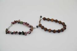 2 ADET %100 HAKİKİ DOĞALTAŞ BİLEKLİK DETAYLAR RESİMLERDE      (SON KALEM KOLİSİ ) 35