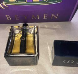 30 ml Dior Homme Intense  Eau de Parfum  ERKEK PARFÜM en az 30ml mevcuttur