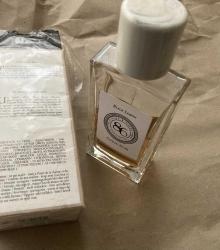 L’Occitane en Provence Citron Noir Pierre Herme Black Lemon Özel limitinli seri Eau de  Parfum KADIN ERKEK PARFÜM en az 45 ml mevcuttur
