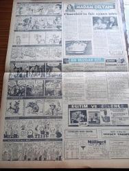 Milliyet Gazetesi - 3 Mart 1961 - Cemal Gürsel'in Basın Toplantısı - Başkan Tayinleri Açıkladı Fahri Özdilek Başbakan Yardımcısı - Cahit Talas Çalışma Bakanı Oldu - Milli Eğitim Bakanı Ahmet Tahtakılıç Oldu - Tanıklar Üniversite Olaylarını Anlattı - Eroin Şebekesi Yakalandı - Almanya Yatırım Kredisi Verecek - Hasan Ali Yücel Dün Defnedildi - Coppelia Ve Sonrası Yazan Metin And - Çetin Altan Köşe Yazısı - Bugünkü Burç Falınız - İstanbul Ankara Teknik Üniversite Radyosu Programı - İngiliz Basını Gözü İle Yassıada Duruşmaları - Abdülcanbaz'ın Maceraları Çizgi Roman Çizen Turhan Selçuk - İzmir Radyosu Orta Dalgadan Yayına Başlıyor - Seha Meray Ortadoğu Teknik Üniversitesi Rektörlüğüne Getirildi - Ramazan Köşesi - Dünyanın En Meşhur Falcısı Madam Delyane Anlatıyor - Cici Can Çizen Bedri - Sahne Aşkları Çizen Leonard Starr - Boncuk Walt Disney - Demir Yumruk Çizen John C. Murphy - Bir Rüzgar Esti Yazan Daniel Gray - İstanbul'un 10 Yıllık Spor Planı Hazır - Metin Oktay'a 15 Gün Top Yok