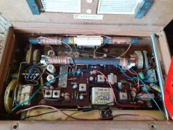 Toshiba 8L-688L MW/LW/SWx2 8 transistör radyo